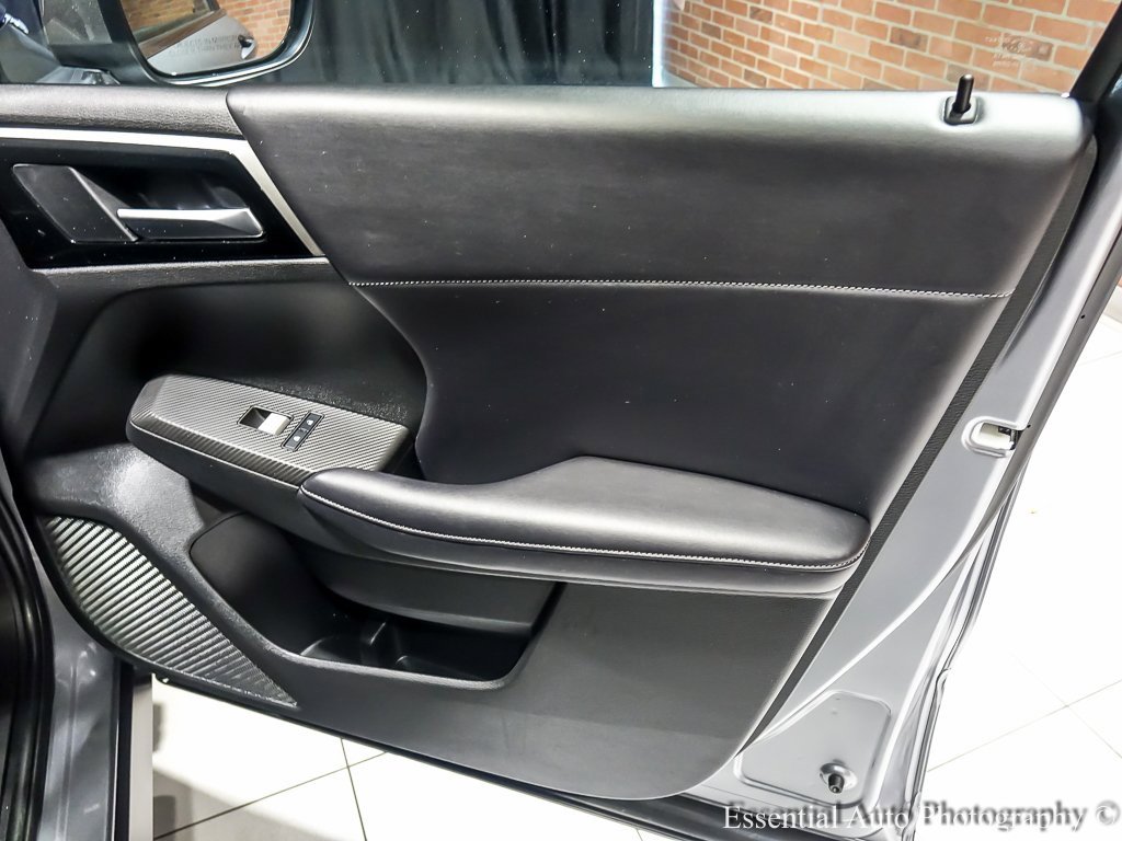 Used 2023 Mitsubishi Outlander SE image 33