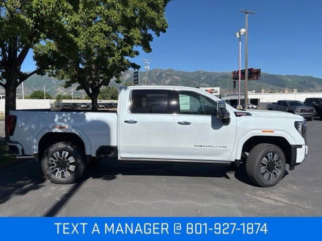 New 2026 GMC Sierra 3500 Denali w/ Denali Reserve Package AWD/4WD image 3