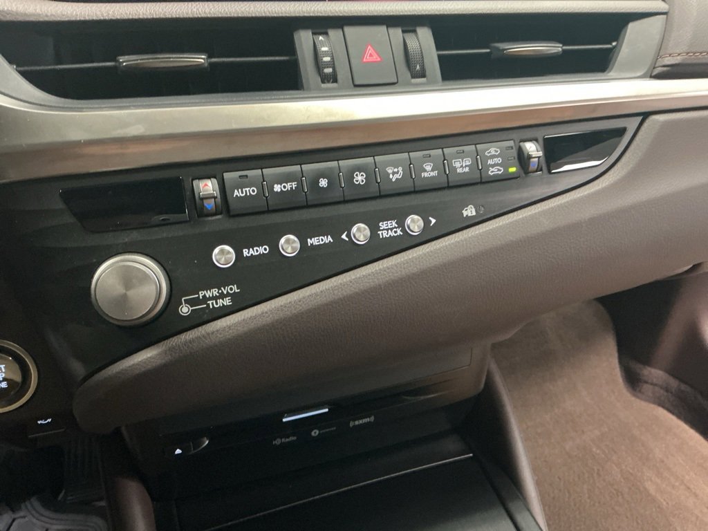 Used 2021 Lexus ES 350 w/ Accessory Package 2 image 21