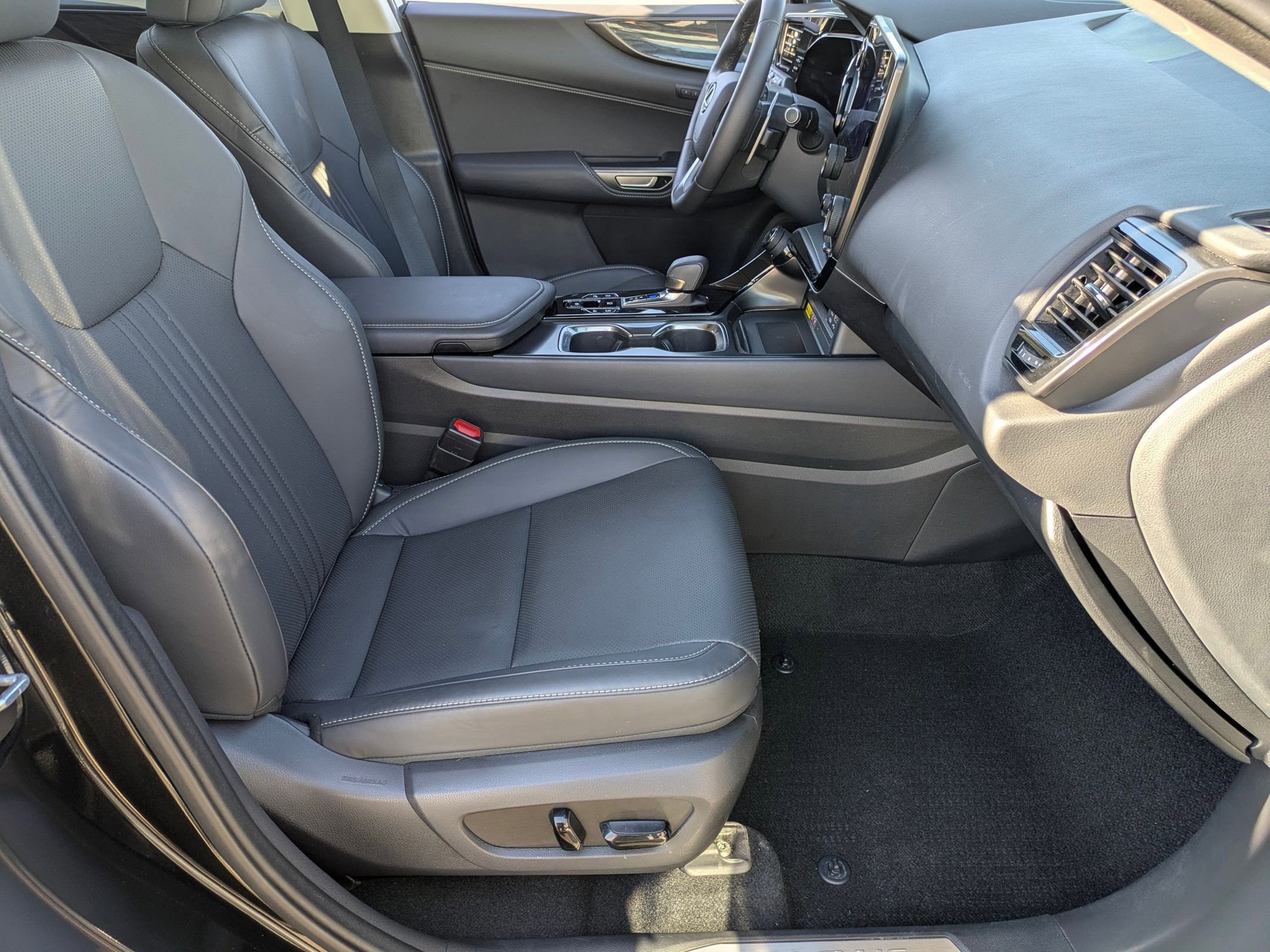 Used 2024 Lexus NX 350 AWD image 28