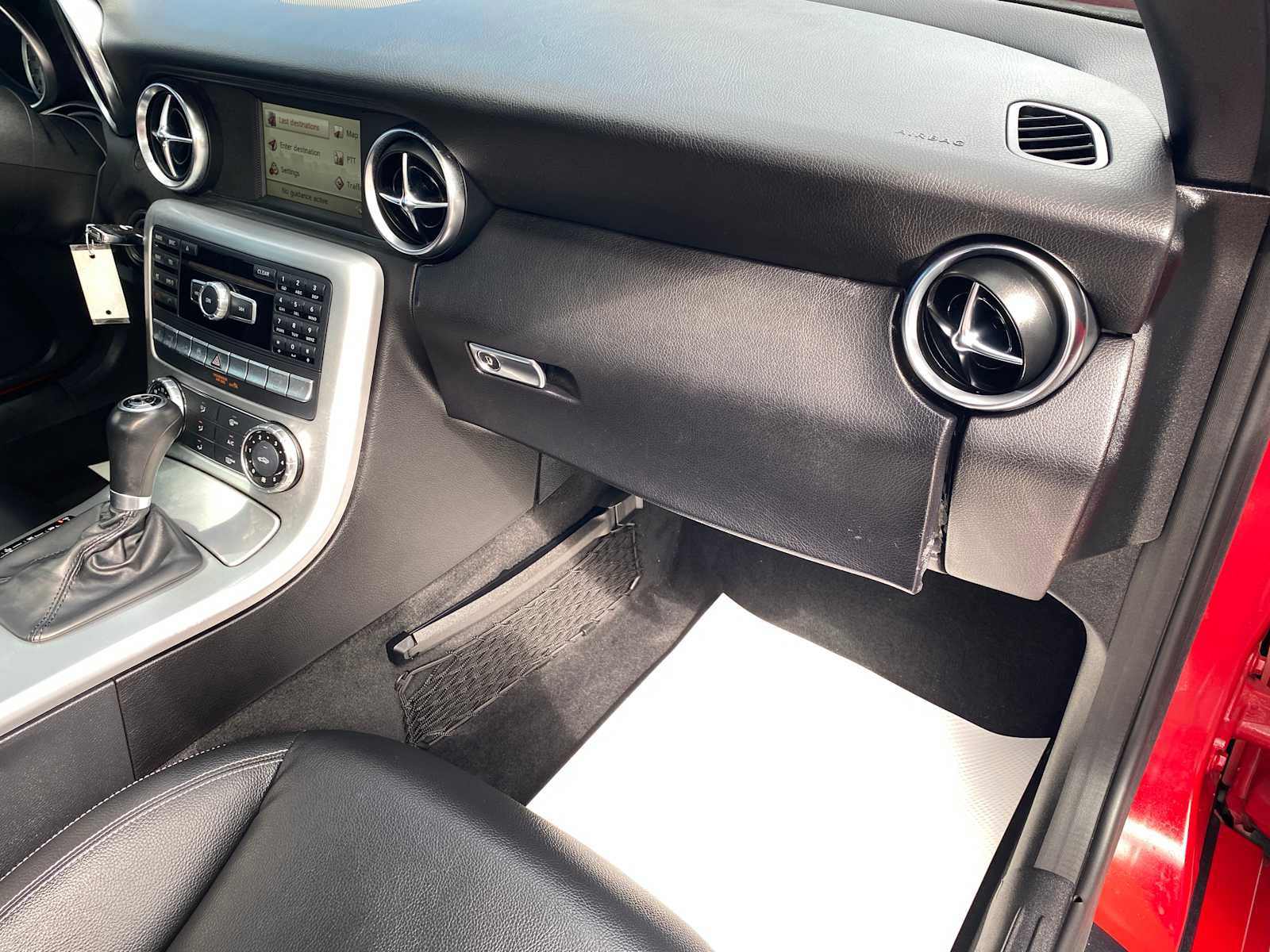 Used 2014 Mercedes-Benz SLK 250 image 24