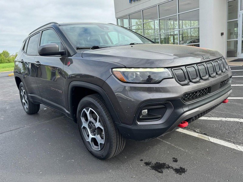 Used 2022 Jeep Compass Trailhawk w/ Trailhawk Elite Group image 2
