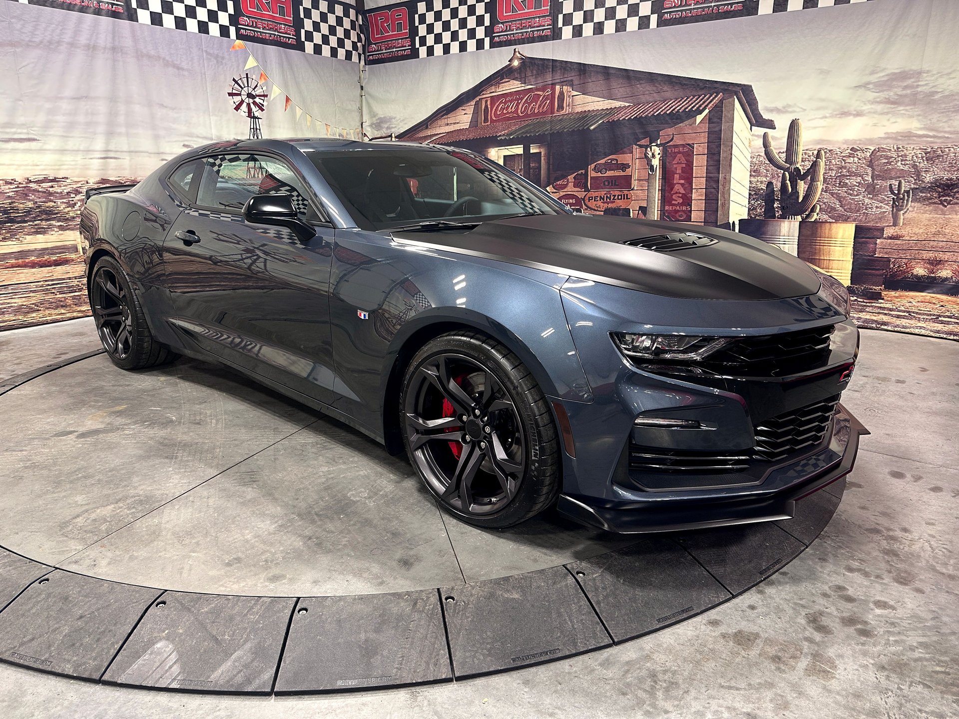 Used 2019 Chevrolet Camaro SS RWD image 1