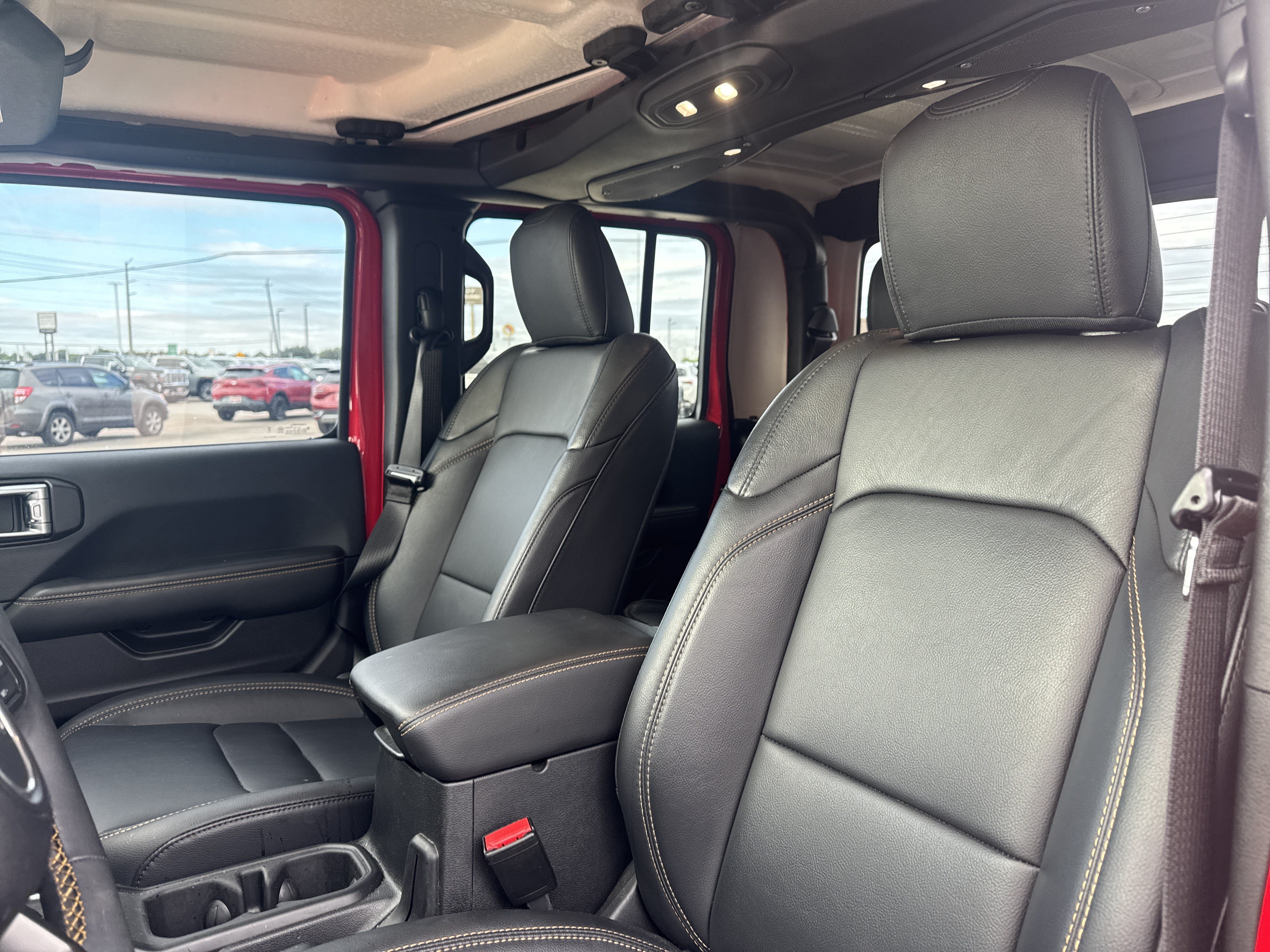 Used 2025 Jeep Gladiator Sport AWD/4WD image 6