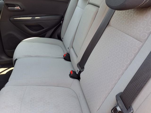 Used 2016 Chevrolet Trax LS w/ LPO, Cargo Package FWD image 6