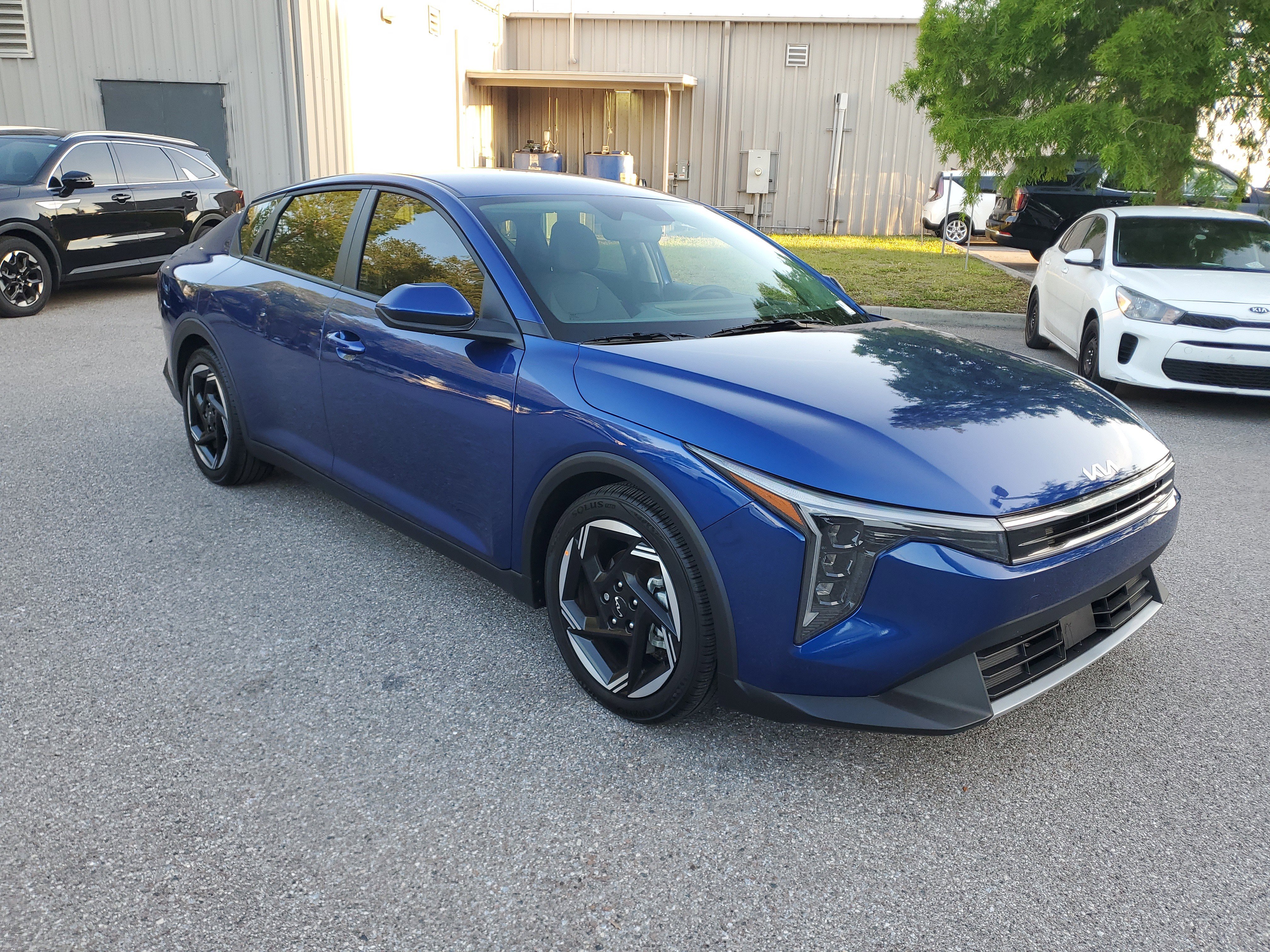 Used 2025 Kia K4 EX image 5