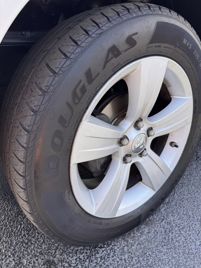 Used 2011 Dodge Caliber Mainstreet FWD image 23