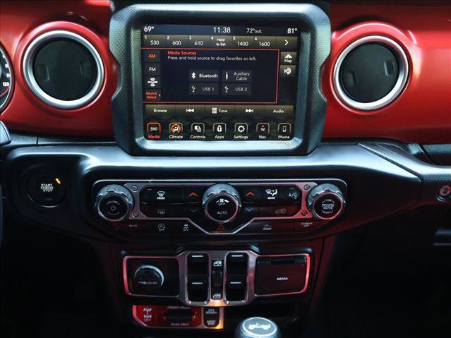 Used 2021 Jeep Wrangler Unlimited Rubicon w/ Uconnect 4C Nav & Sound Group AWD/4WD image 17