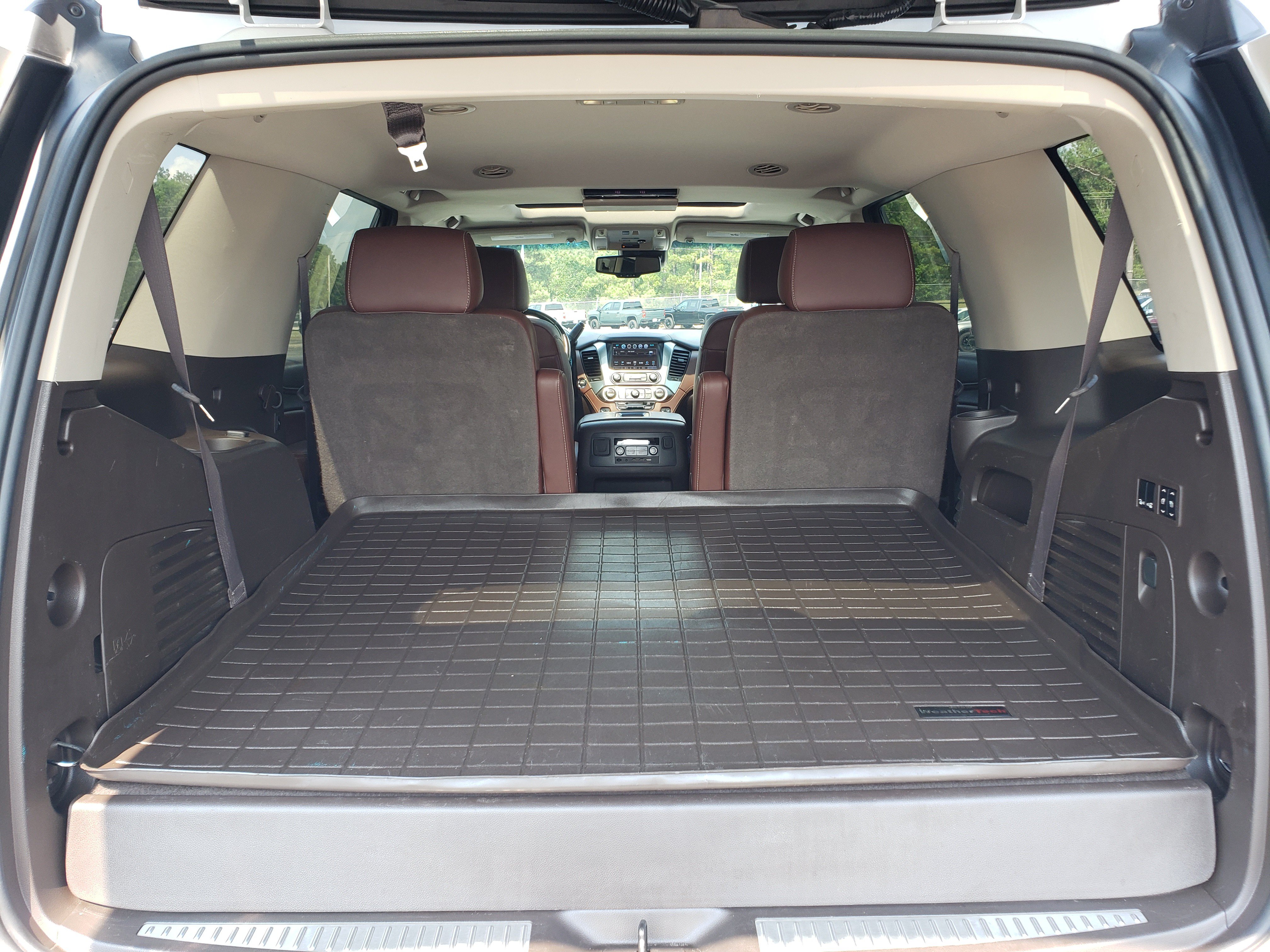 Used 2018 Chevrolet Tahoe Premier RWD image 9