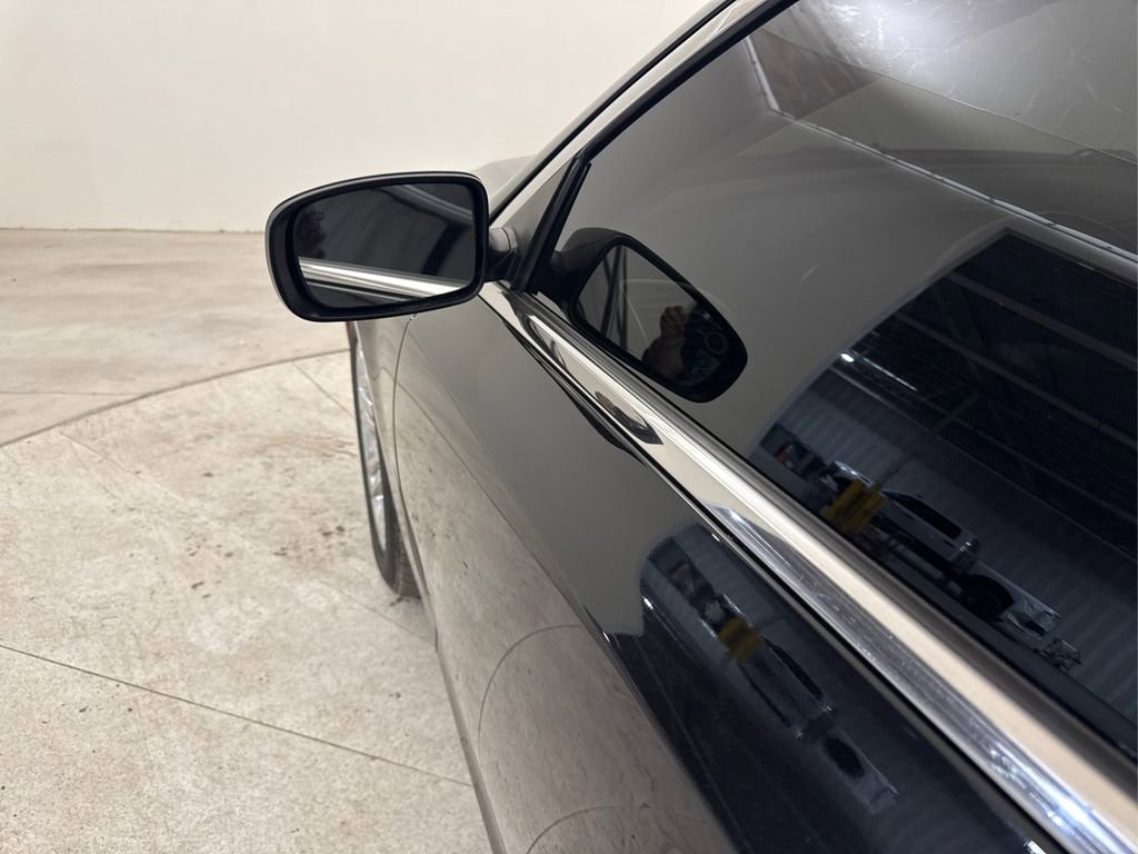 Used 2018 Chrysler 300 Touring w/ Driver Convenience Group RWD image 19