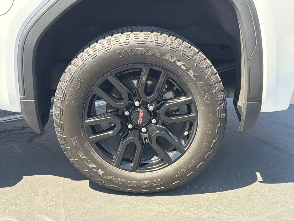 Used 2022 GMC Sierra 1500 Elevation w/ Elevation Premium Package AWD/4WD image 18