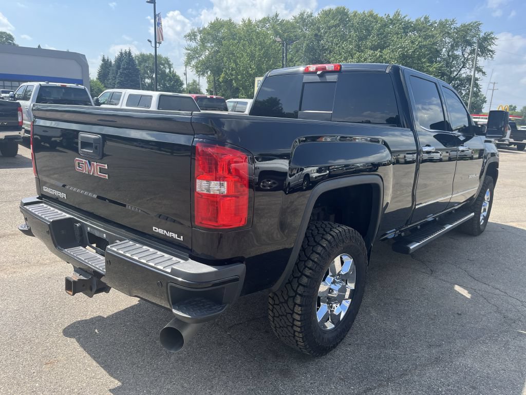 Used 2017 GMC Sierra 3500 Denali w/ Duramax Plus Package AWD/4WD image 6