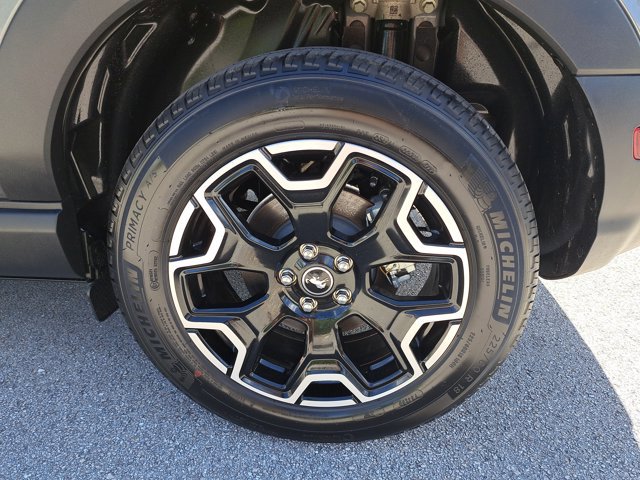 Certified 2025 Ford Bronco Sport Outer Banks w/ Outer Banks Tech Package+ image 4