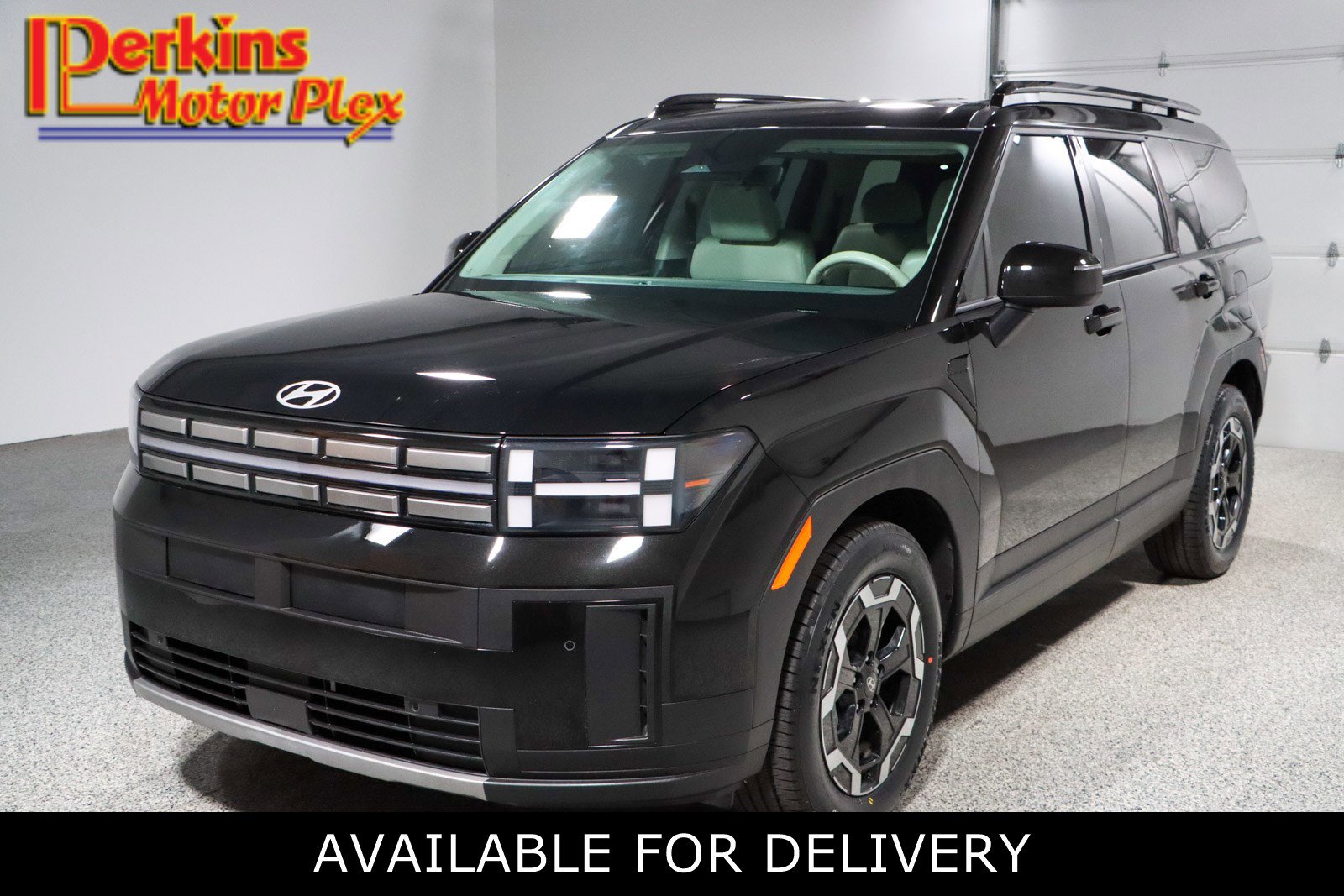 Used 2024 Hyundai Santa Fe SEL FWD image 1