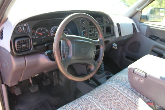 Used 2001 Dodge Ram 3500 Truck 4x4 Regular Cab image 14