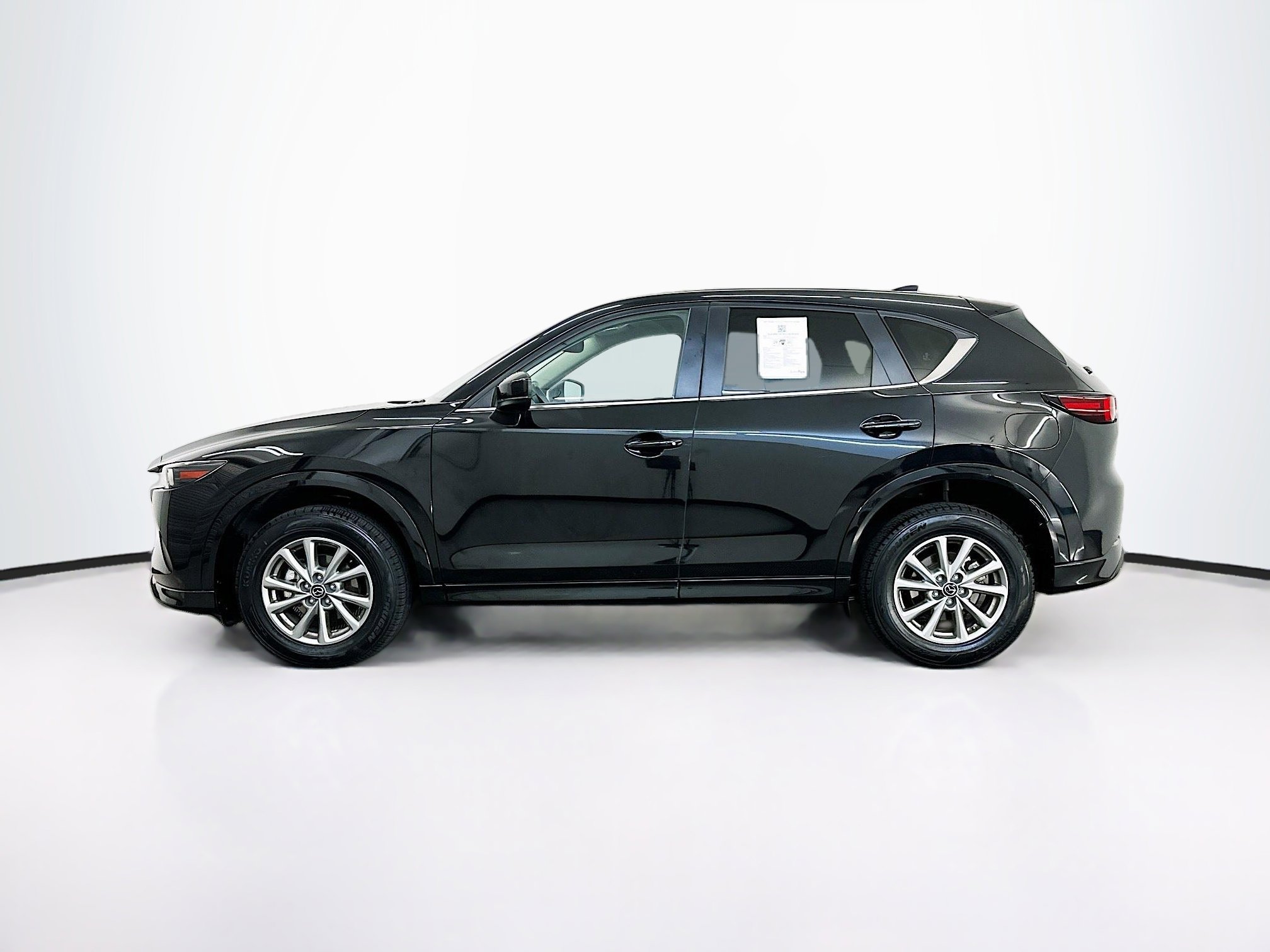 Used 2025 MAZDA CX-5 AWD 2.5 S w/ Preferred Package image 4