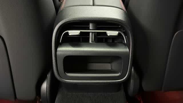 Used 2025 Mercedes-Benz E 53 AMG e 4MATIC Sedan image 27