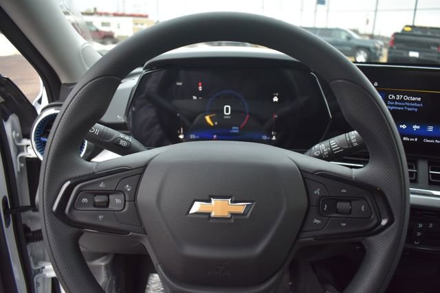 New 2026 Chevrolet Trax LT w/ LPO, Blackout Package image 26