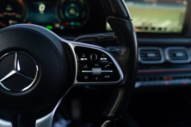 Used 2021 Mercedes-Benz Maybach GLS 600 4MATIC image 32