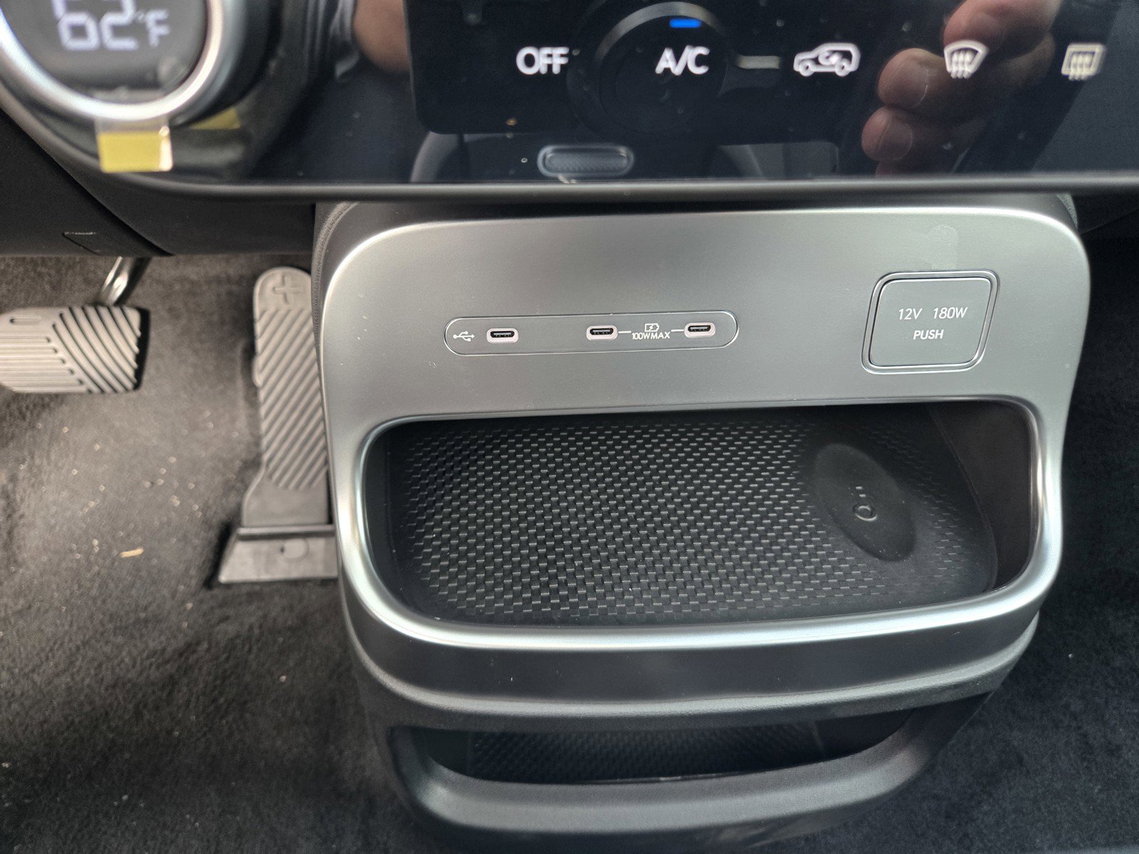 New 2026 Hyundai Ioniq 9 SE w/ Tow & Go Package image 18