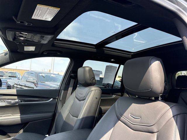 Certified 2024 Cadillac XT6 Sport w/ Technology Package AWD/4WD image 19