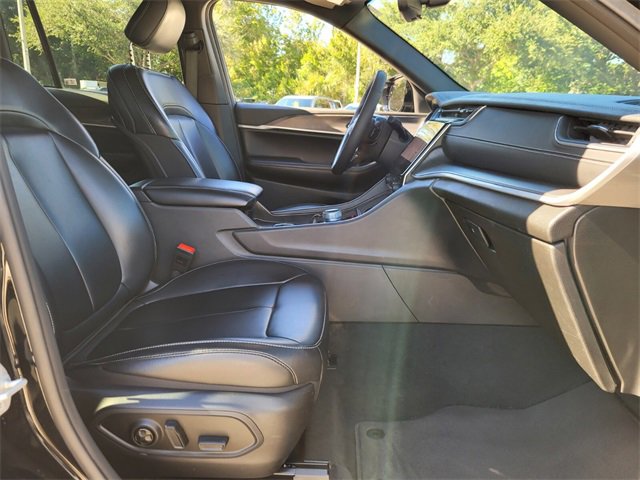 Used 2024 Jeep Grand Cherokee Limited image 26