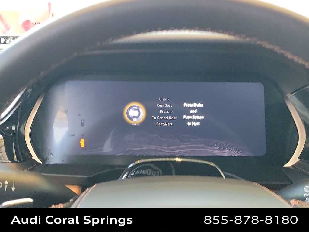 Used 2025 Jeep Grand Cherokee Summit AWD/4WD image 18