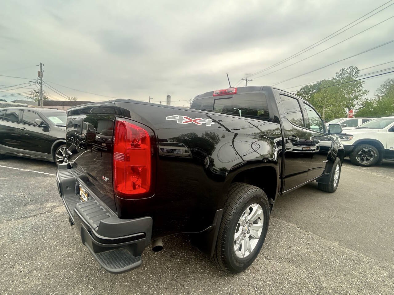 Used 2022 Chevrolet Colorado LT w/ LT Convenience Package AWD/4WD image 6