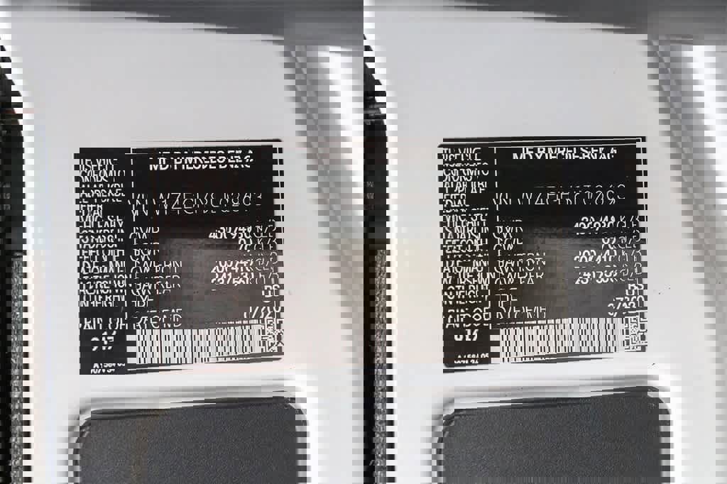 Used 2020 Mercedes-Benz Sprinter 2500 image 26