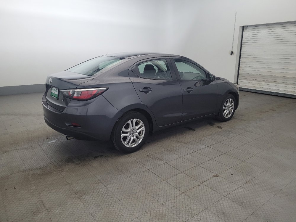Used 2018 Toyota Yaris iA FWD image 10