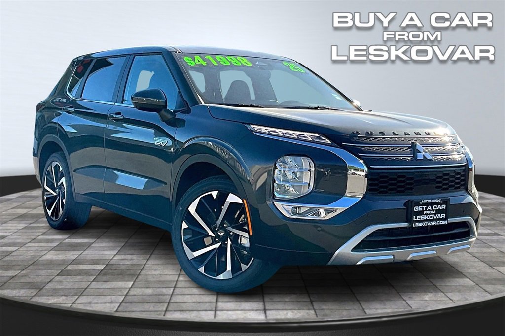 New 2025 Mitsubishi Outlander SE image 1