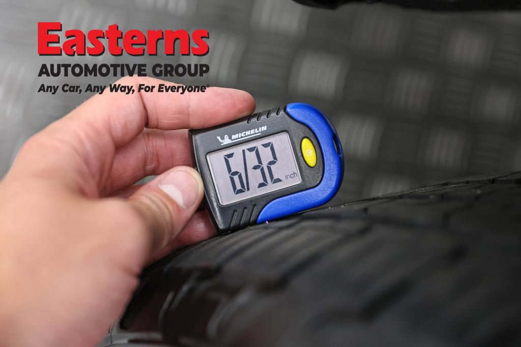 Used 2023 Jeep Grand Cherokee L Laredo AWD/4WD image 30