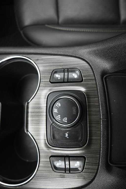 Used 2023 GMC Acadia SLT image 18