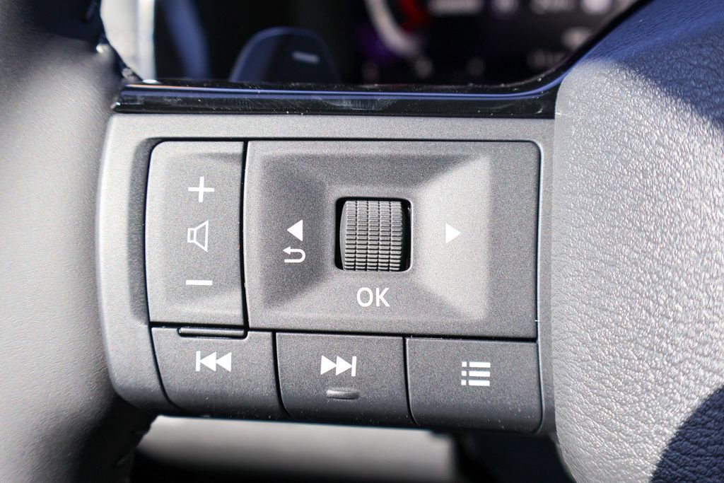 New 2026 Nissan Pathfinder Platinum image 11