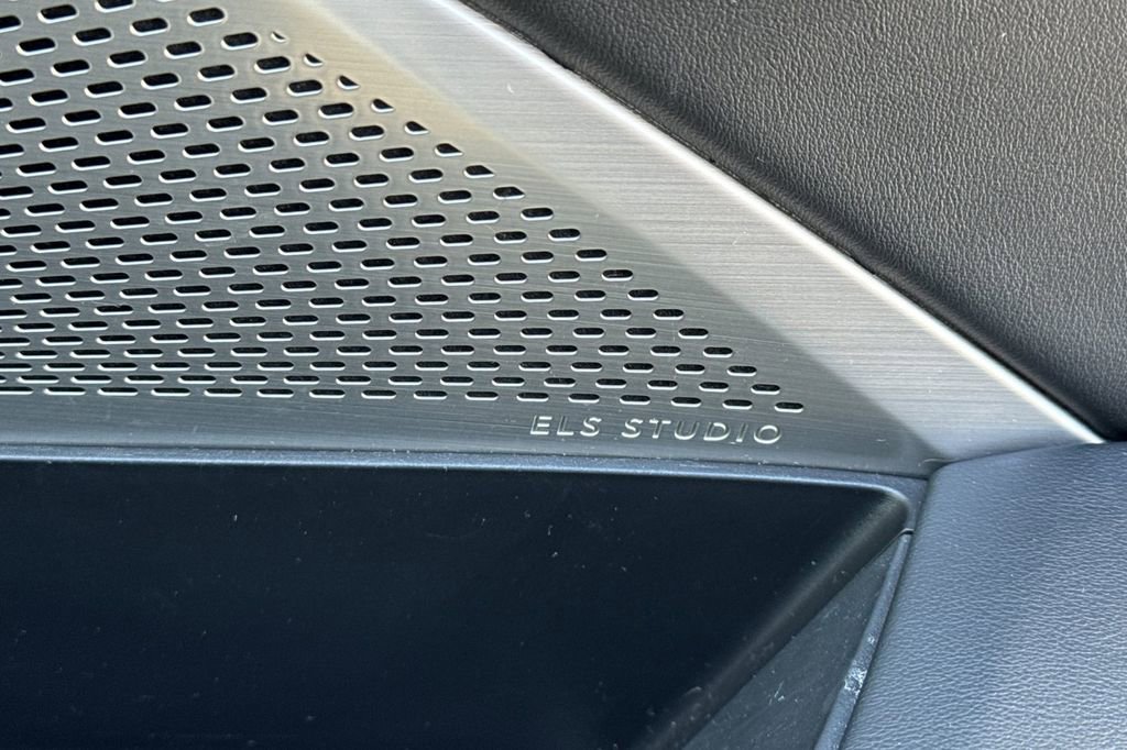 Certified 2023 Acura MDX FWD w/ Technology Package image 24