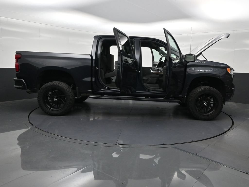 Used 2024 Chevrolet Silverado 1500 RST RWD image 32