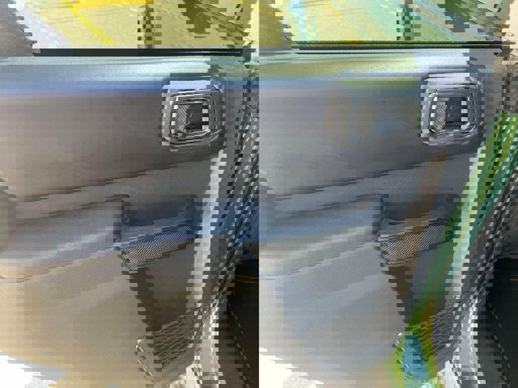 Used 2025 Ford Bronco Outer Banks image 20