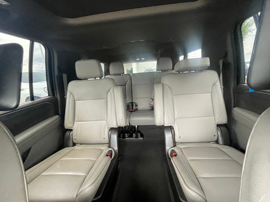 Used 2021 GMC Yukon XL SLT w/ SLT Premium Package image 25