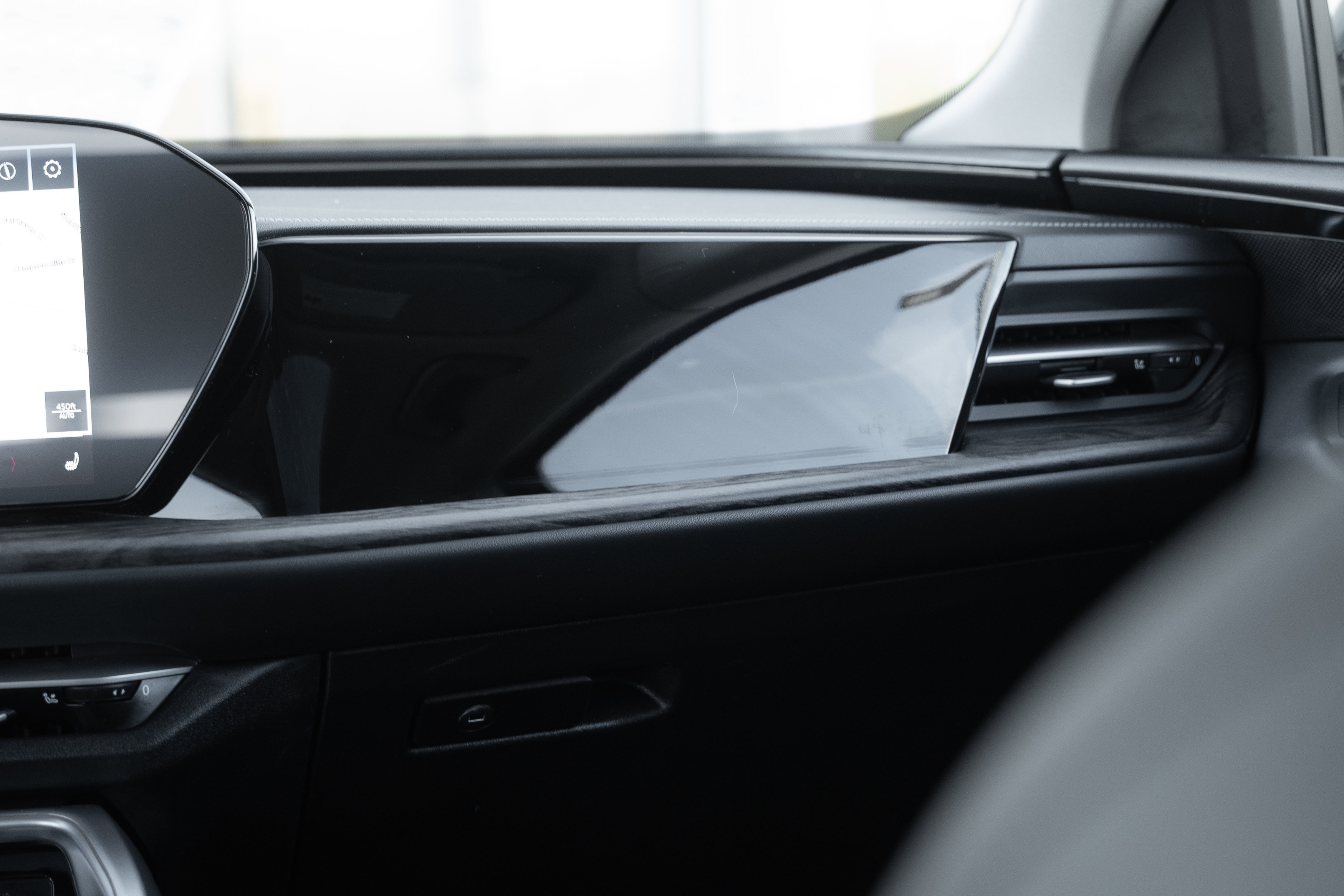 Certified 2025 Audi Q5 Premium w/ Convenience Package image 15