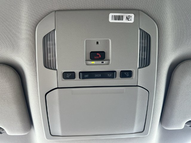 Used 2024 Toyota Highlander LE AWD/4WD image 31