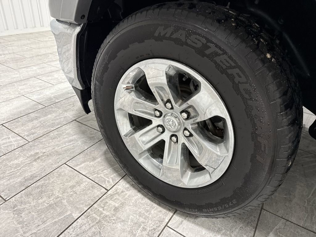 Used 2021 RAM 1500 Laramie AWD/4WD image 34