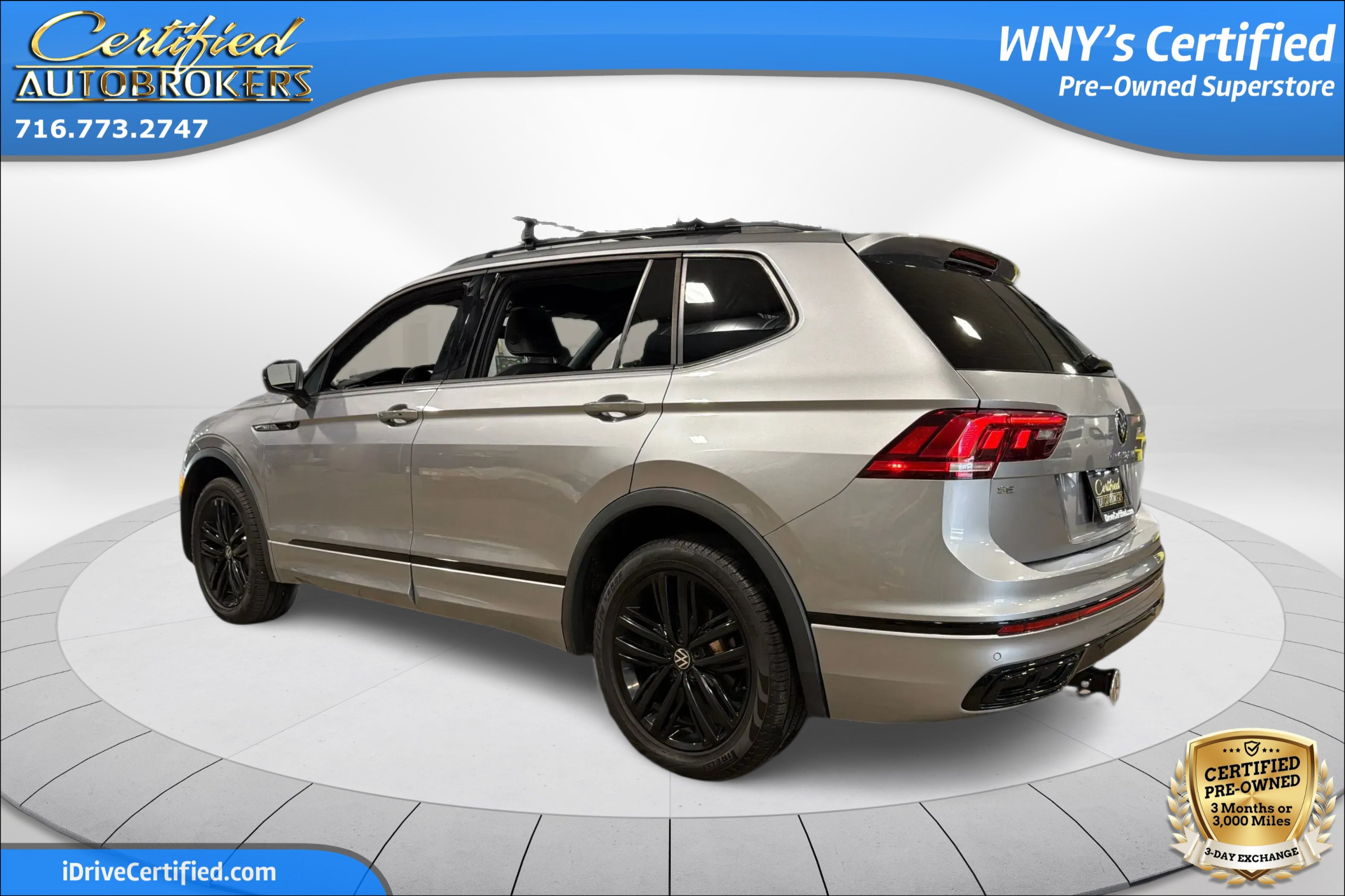 Used 2022 Volkswagen Tiguan SE R-Line AWD/4WD image 8