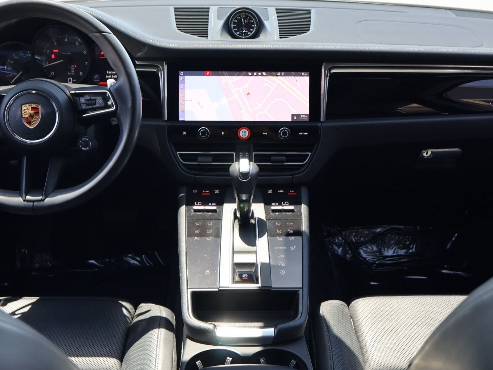 Certified 2026 Porsche Macan AWD/4WD image 20