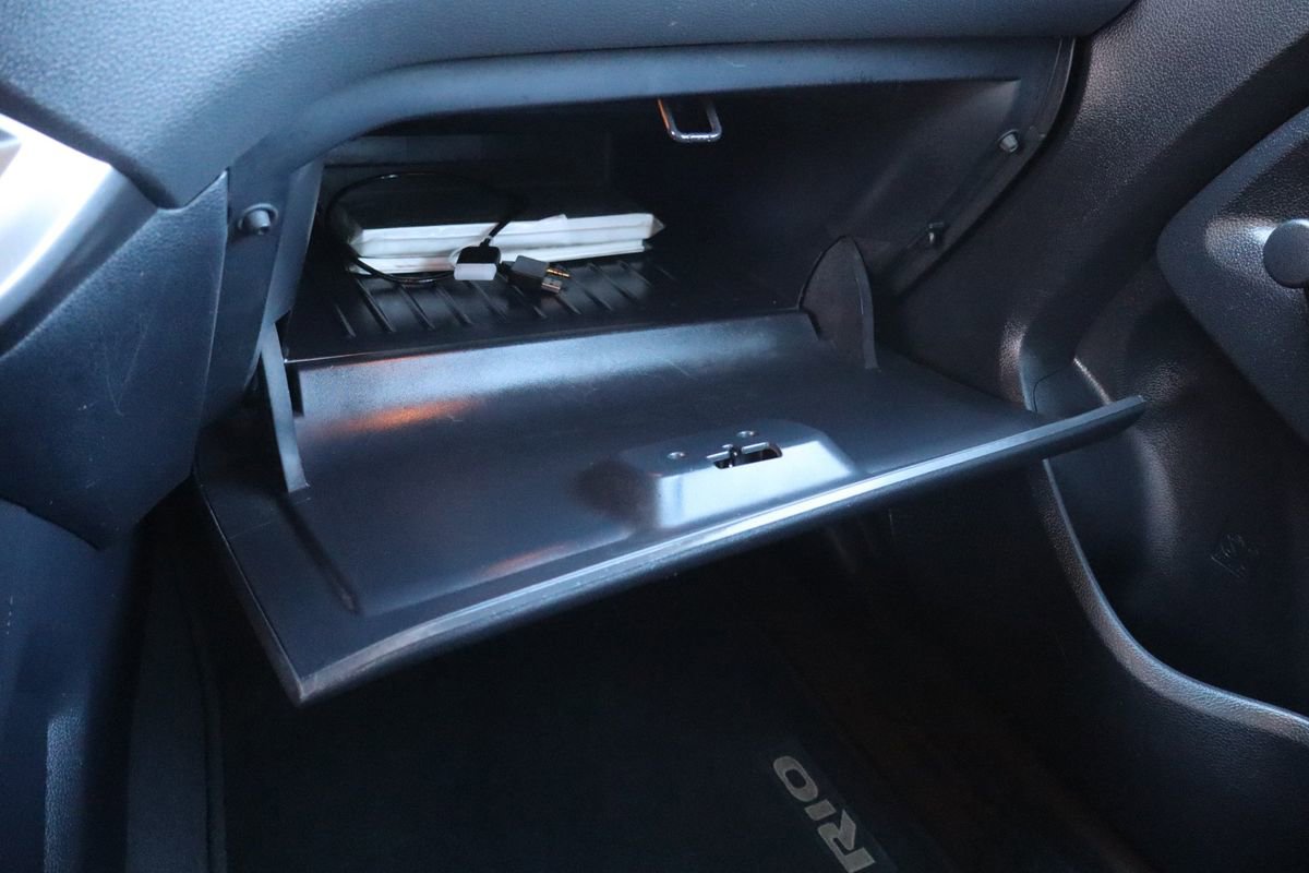 Used 2012 Kia Rio LX image 35