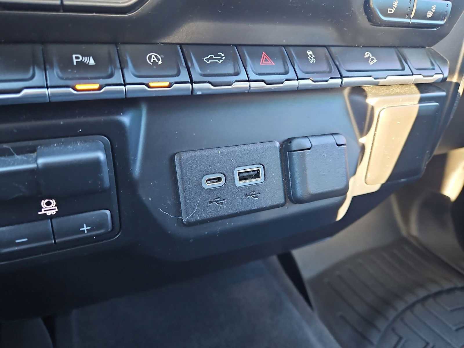 Used 2019 Chevrolet Silverado 1500 LT Trail Boss w/ Convenience Package image 30