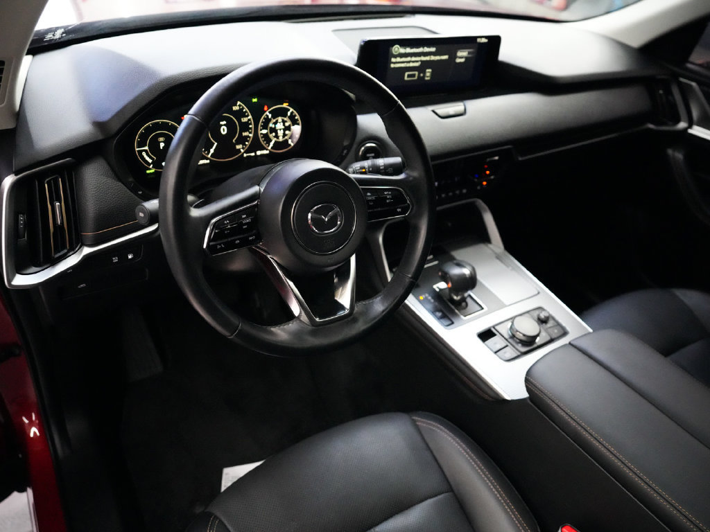Used 2024 MAZDA CX-90 Plug-In Hybrid w/ Preferred AWD/4WD image 17
