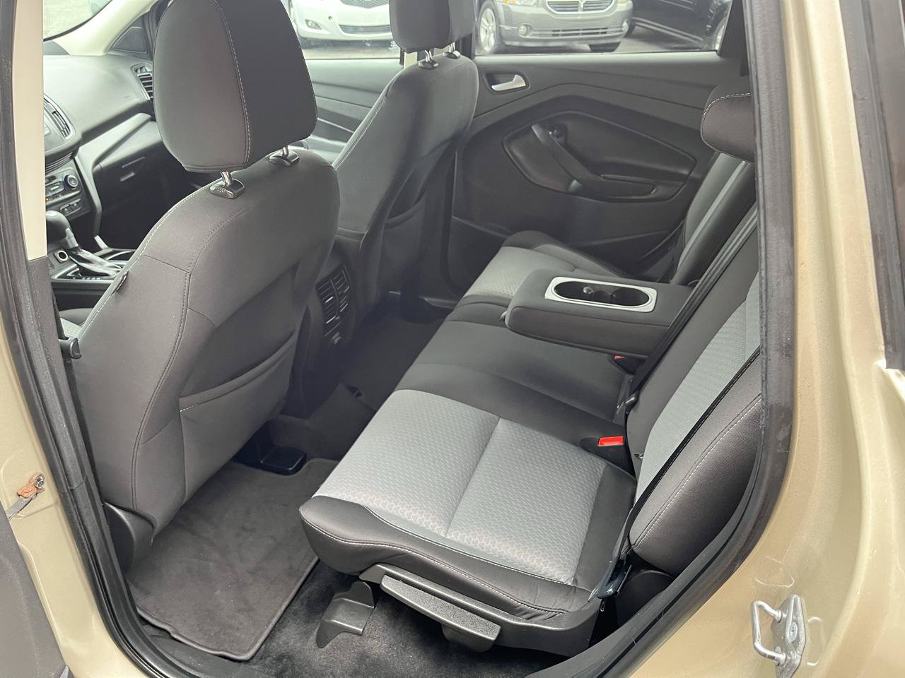 Used 2017 Ford Escape SE AWD/4WD image 27