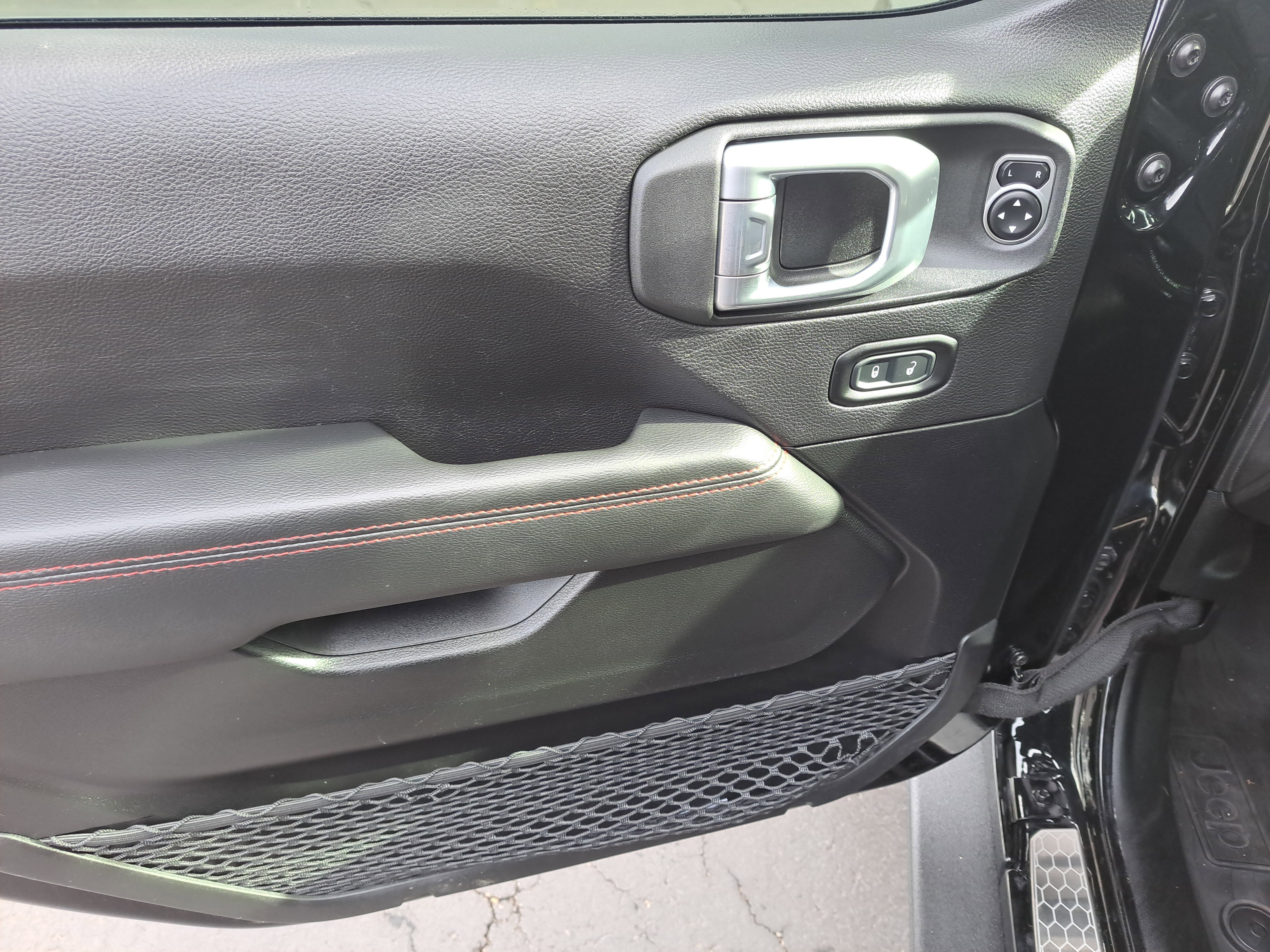 Used 2023 Jeep Wrangler Unlimited Rubicon w/ Steel Bumper Group image 14