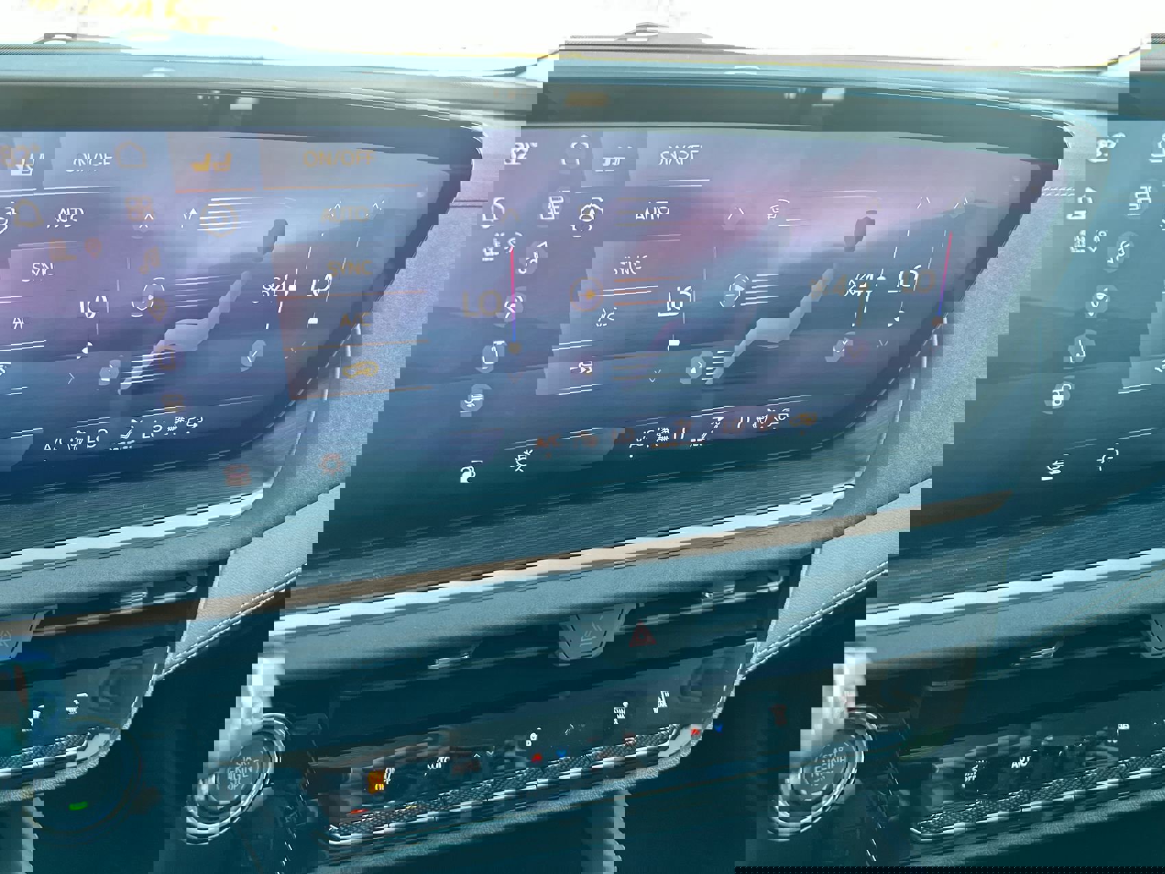 New 2025 Buick Envision Sport Touring image 10