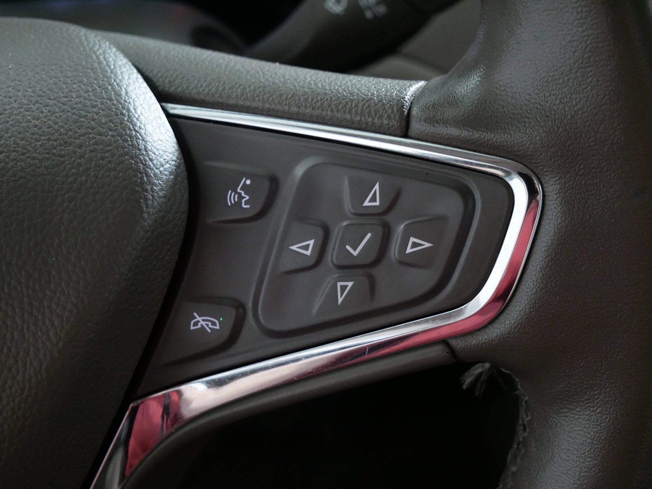 Used 2018 Chevrolet Cruze Premier image 28